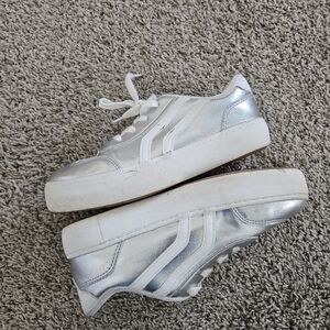 Cat & Jack Metallic Silver and White Platform Sneakers